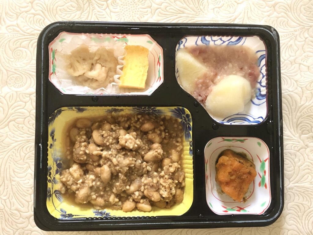 メディカルフードサービスのひき肉と大豆のカレー