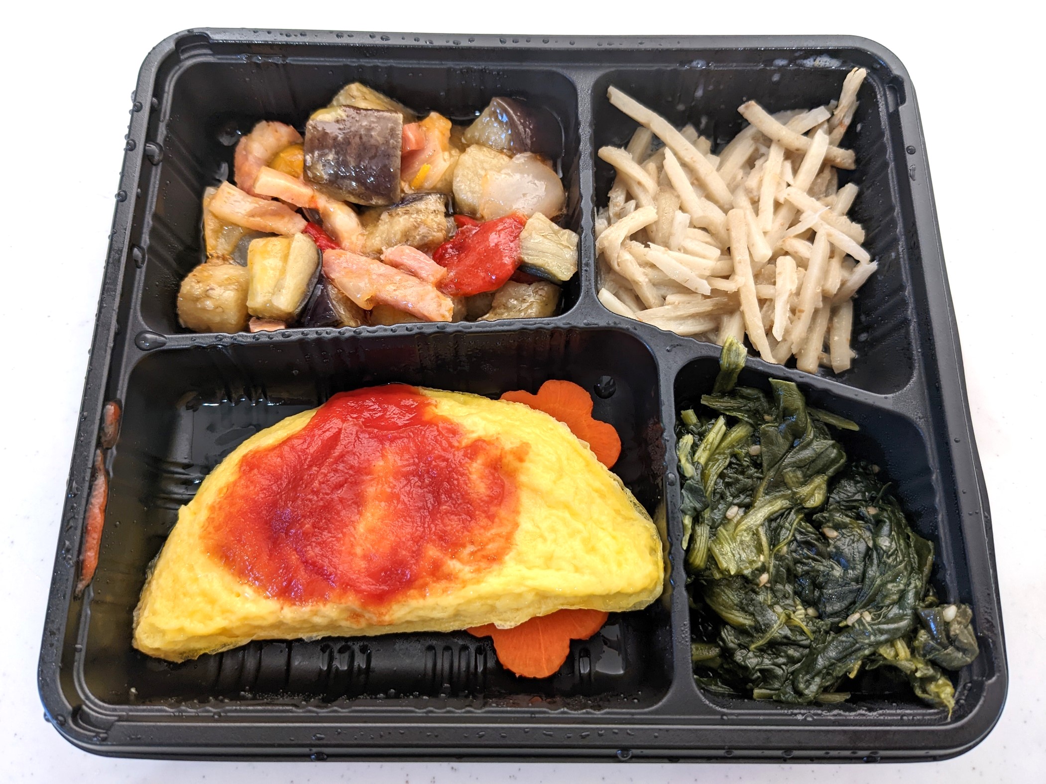 まごころケア食の冷凍弁当のチキンオムレツ弁当