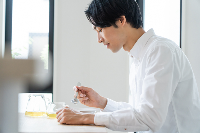 男性の食事