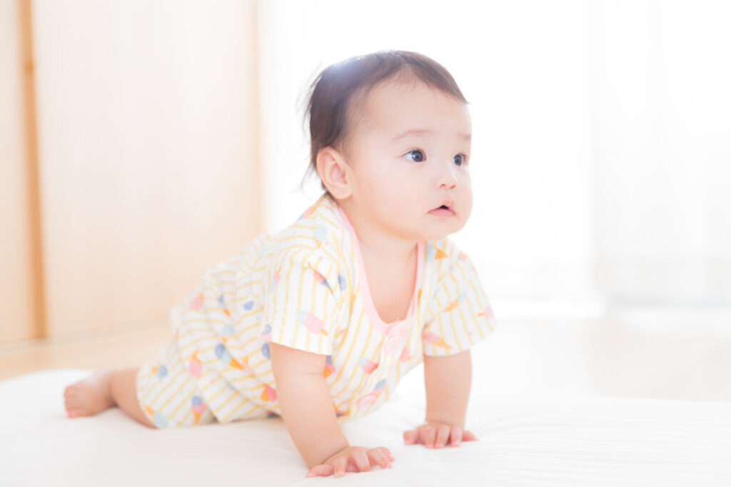 離乳食を食べない赤ちゃんの画像